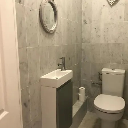 Apartment Le Victoria, 2p Moderne, Les Pieds Dans L'eau, Parking, Piscine *