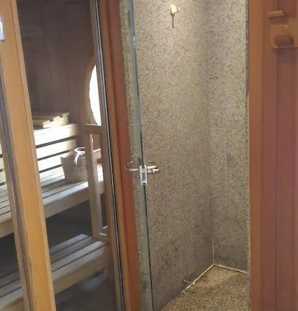 Apartment Le Victoria, 2p Moderne, Les Pieds Dans L'eau, Parking, Piscine